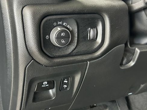Used 2024 RAM 1500 Big Horn RWD image 19