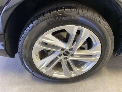 Used 2024 Audi Q7 3.0T Premium Plus image 19