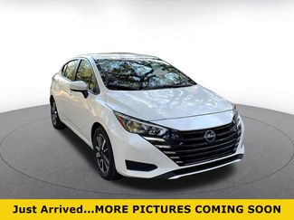 Used 2025 Nissan Versa SV video 1