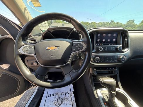 Used 2019 Chevrolet Colorado LT w/ Safety Package RWD image 11