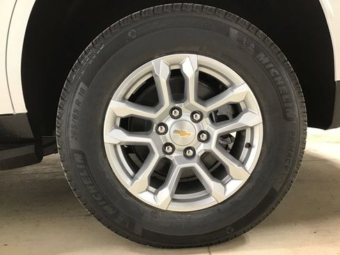 New 2026 Chevrolet Tahoe LS image 33