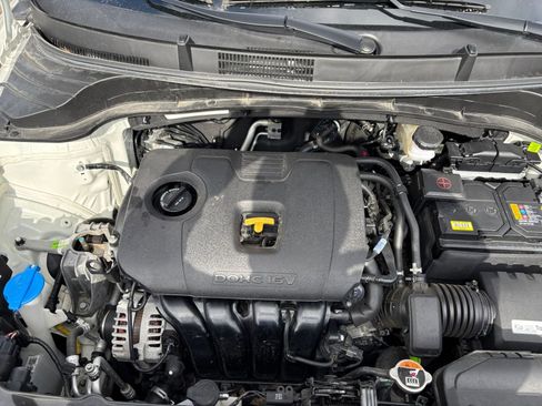 Used 2025 Kia Soul LX w/ LX Technology Package image 30