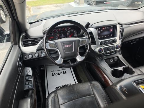 Used 2015 GMC Yukon SLT w/ HD Trailering Package image 7
