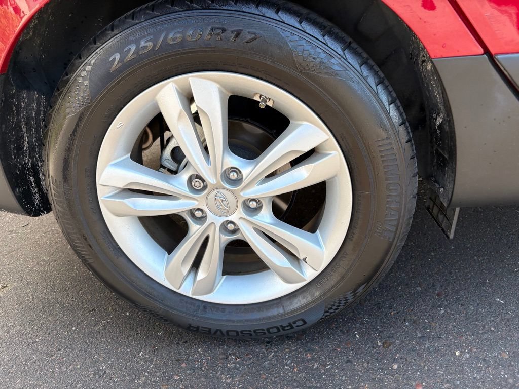 Used 2012 Hyundai Tucson GLS FWD image 5