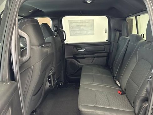 New 2026 RAM 1500 Express AWD/4WD image 17