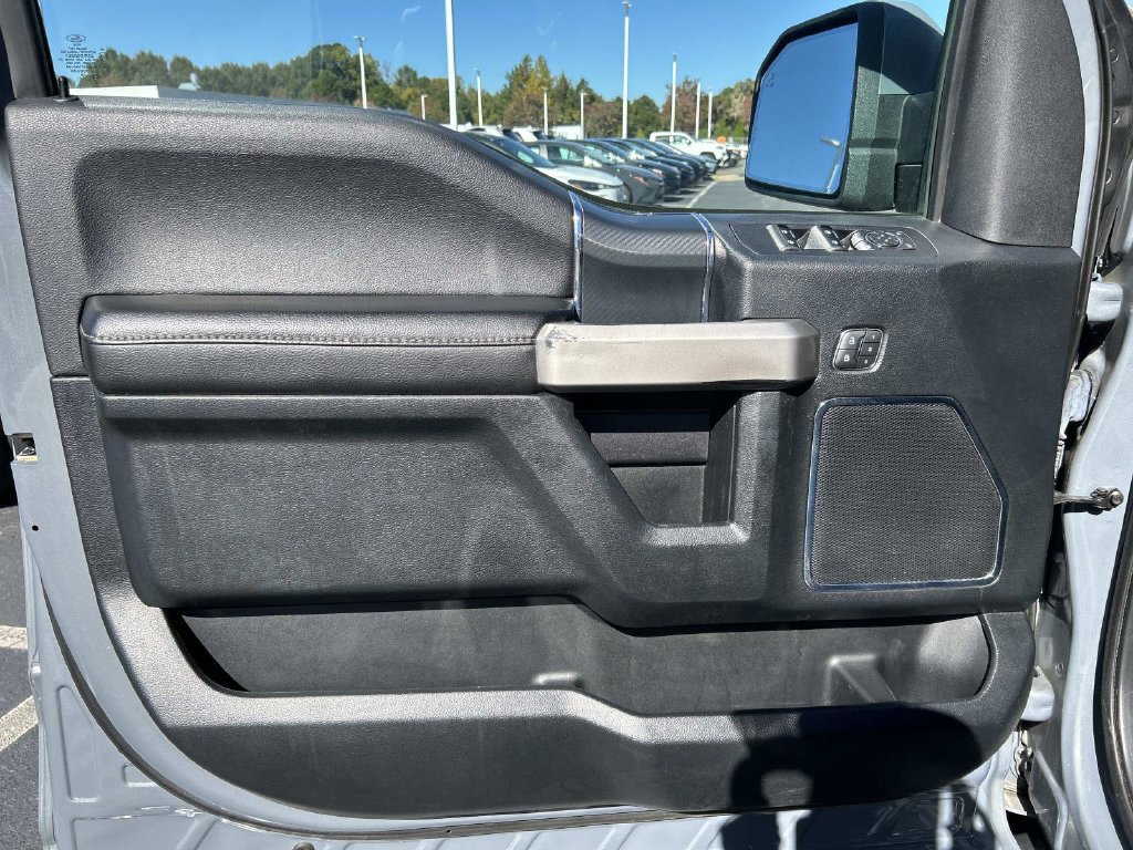 Used 2019 Ford F150 Lariat w/ Equipment Group 502A Luxury AWD/4WD image 19