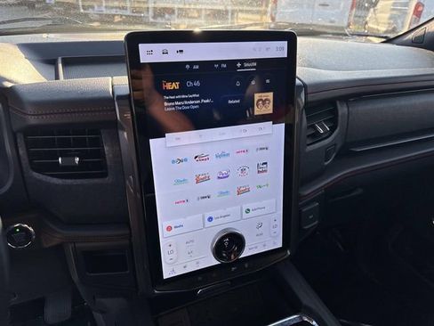 Used 2022 Ford Expedition Max Limited image 27