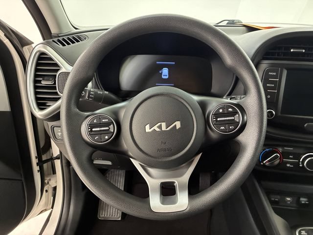 Used 2024 Kia Soul LX w/ Option Group 015 FWD image 22