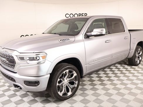 Used 2019 RAM 1500 Limited w/ Advanced Safety Group AWD/4WD image 11