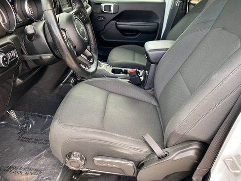 Used 2020 Jeep Gladiator Sport w/ Quick Order Package 24S AWD/4WD image 9