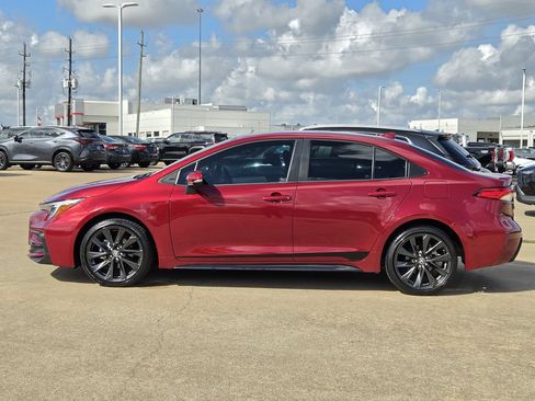 Used 2023 Toyota Corolla SE FWD image 6