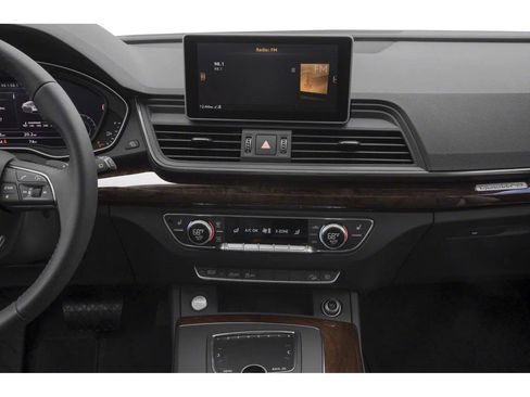 Used 2018 Audi Q5 2.0T Premium Plus AWD/4WD image 31