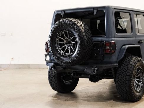 Used 2021 Jeep Wrangler Unlimited Rubicon AWD/4WD image 36