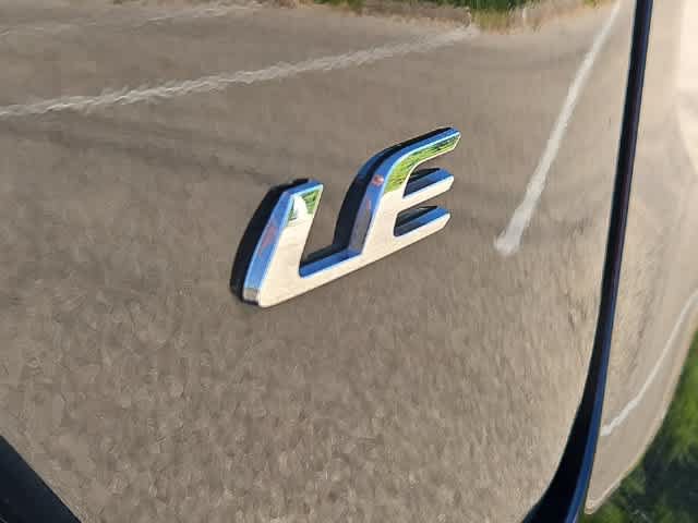 Used 2023 Toyota Corolla LE FWD image 11
