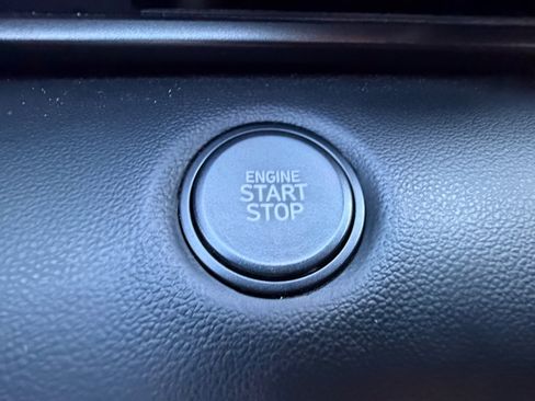 Used 2025 Hyundai Elantra Sport w/ Cargo Package FWD image 30