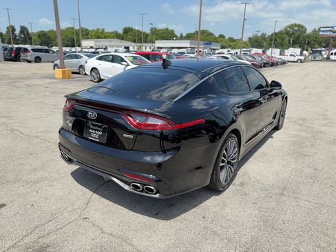Used 2019 Kia Stinger Premium AWD/4WD image 3