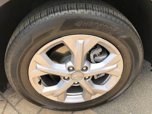 Used 2025 Honda HR-V LX image 9