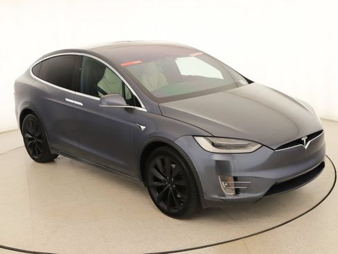 Used 2019 Tesla Model X AWD/4WD image 39