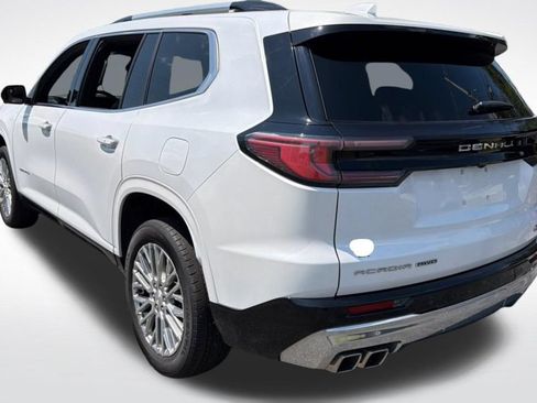 Used 2024 GMC Acadia Denali AWD/4WD image 8