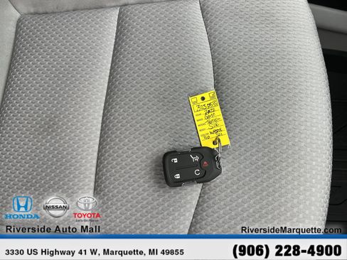 Used 2022 GMC Terrain SLE w/ Driver Convenience Package AWD/4WD image 26