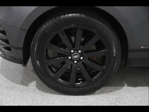 Used 2020 Land Rover Range Rover Velar R-Dynamic S AWD/4WD image 24
