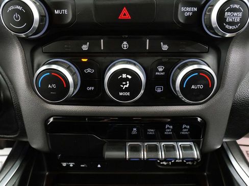 Used 2019 RAM 1500 Big Horn AWD/4WD image 29