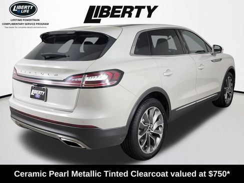 Used 2022 Lincoln Nautilus Reserve AWD/4WD image 3