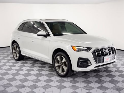 Used 2023 Audi Q5 2.0T Premium Plus w/ Premium Plus Package AWD/4WD image 7