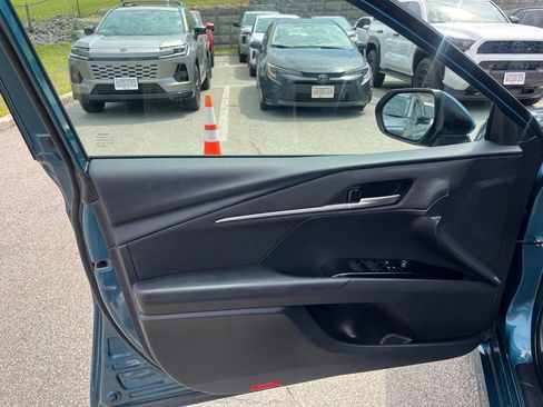 Used 2025 Toyota Camry LE w/ Convenience Package AWD/4WD image 6