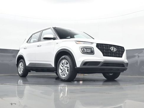 New 2026 Hyundai Venue SE FWD image 23
