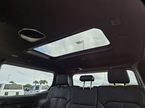 New 2026 Jeep Grand Wagoneer 4WD image 25