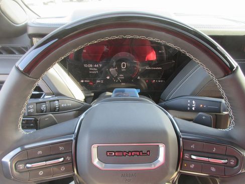 New 2026 GMC Yukon Denali Ultimate image 19