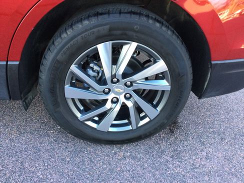 Used 2024 Chevrolet Equinox LT image 5