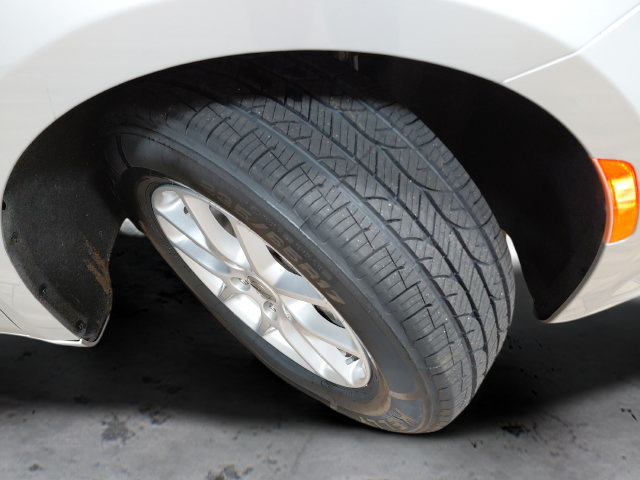 Used 2024 Chrysler Pacifica Touring-L FWD image 12