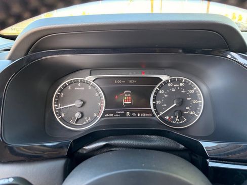 Certified 2024 Nissan Pathfinder SV FWD image 30