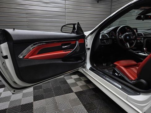 Used 2019 BMW M4 Convertible w/ Competition Package RWD image 34