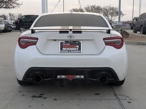 Used 2017 Toyota 86 860 Special Edition image 8
