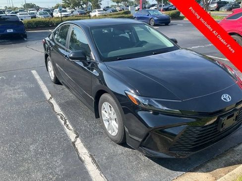 Used 2026 Toyota Camry LE w/ Convenience Package FWD image 1