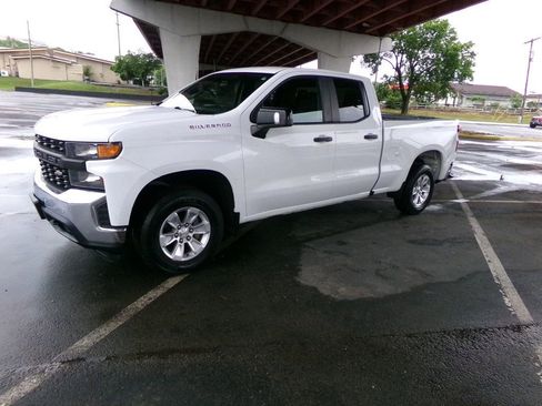 Used 2021 Chevrolet Silverado 1500 W/T w/ WT Value Package AWD/4WD image 2