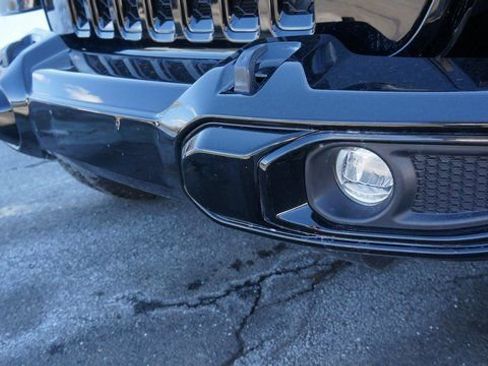 Used 2021 Jeep Gladiator Overland image 97