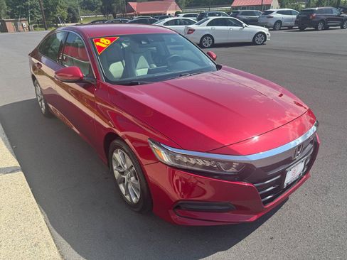 Used 2018 Honda Accord LX image 9