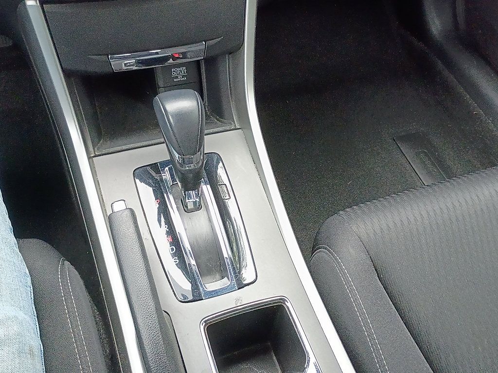 Used 2014 Honda Accord Sport image 21