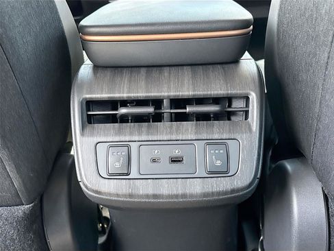 Used 2023 Nissan Ariya FWD image 29