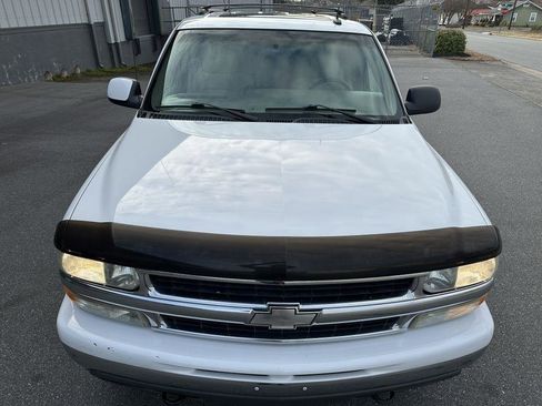 Used 2002 Chevrolet Suburban LT AWD/4WD image 7