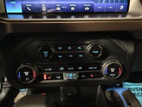 Used 2023 Ford Bronco Outer Banks image 8