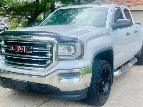 Used 2017 GMC Sierra 1500 4x4 Double Cab w/ Sierra Convenience Package image 1