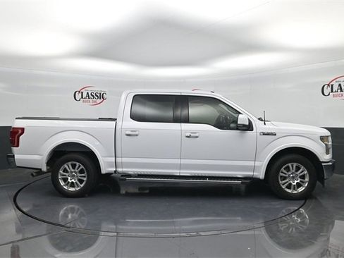 Used 2017 Ford F150 Lariat w/ Equipment Group 501A Mid image 32