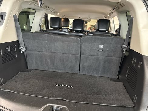 Used 2020 Nissan Armada SL image 43