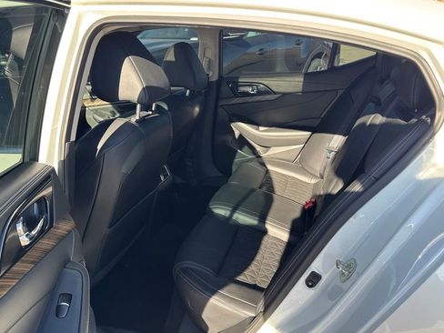 Used 2017 Nissan Maxima Platinum image 28