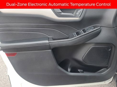 Used 2022 Ford Escape SE w/ Convenience Package image 12